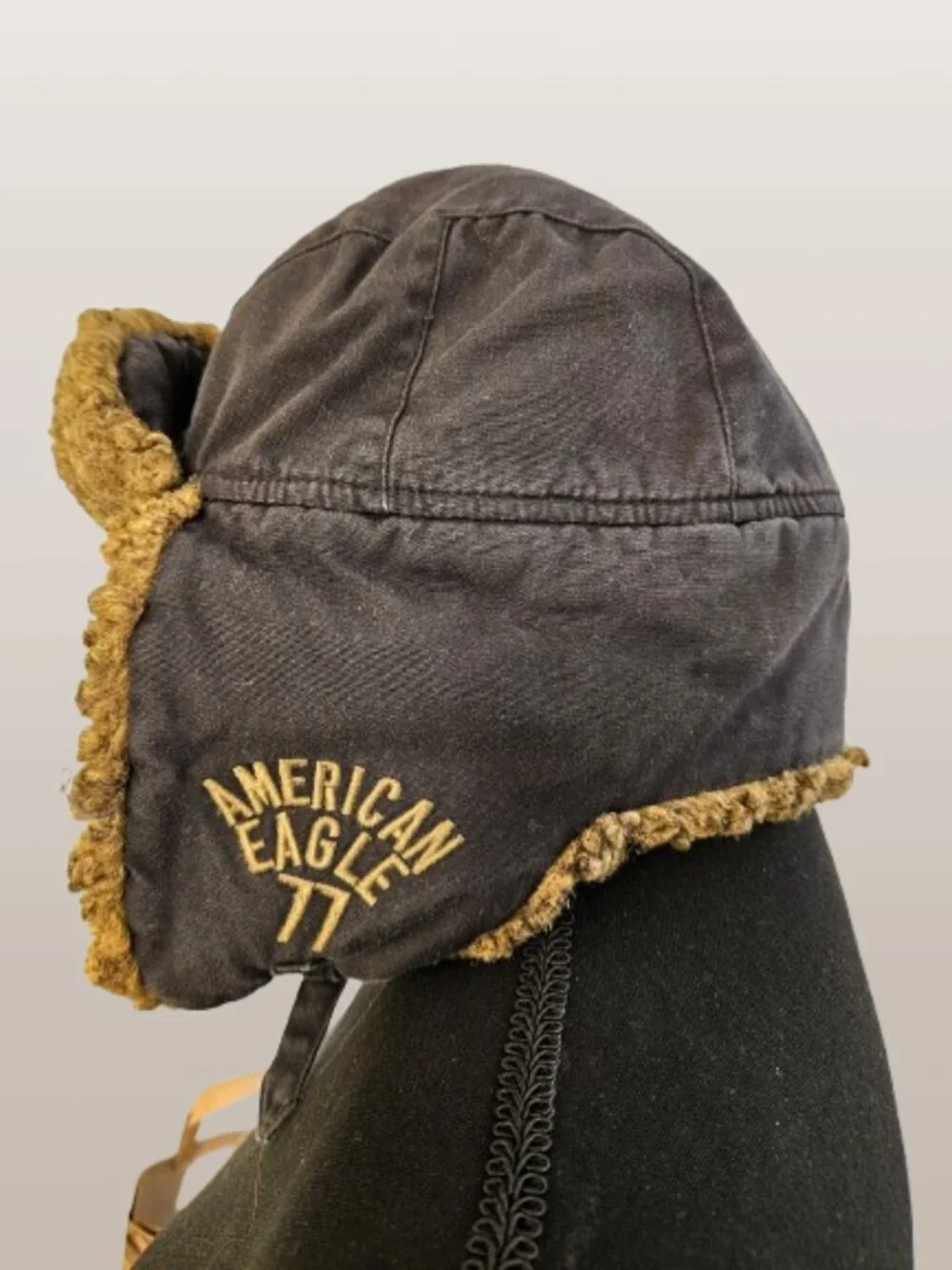 American Eagle Outfitters Trapper Hat - L/XL